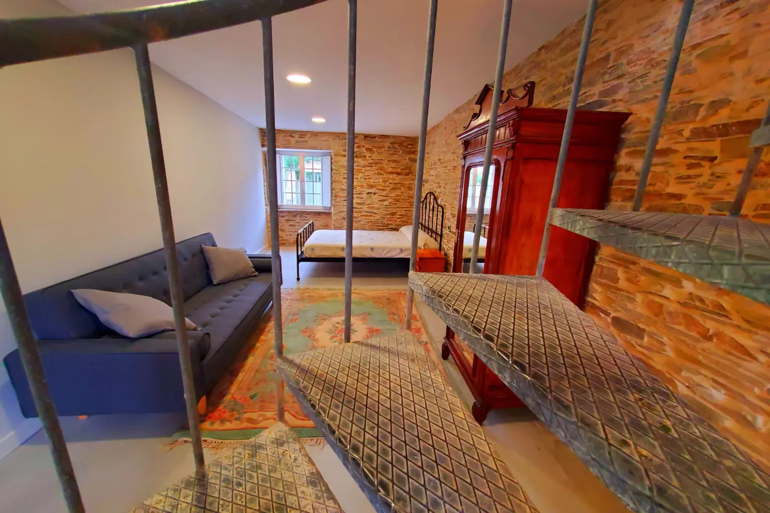 apartamento-con-cocina-cerca-playa-las-catedrales