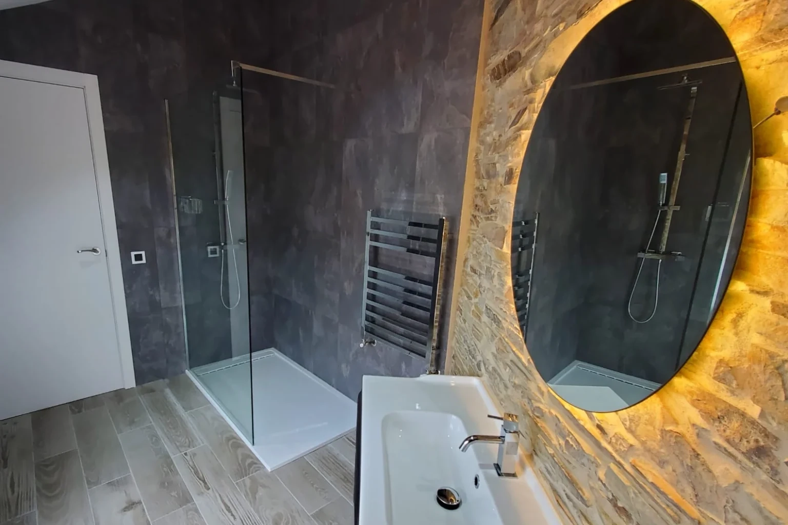 baño-apartamento-4-dormitorios-ribadeo